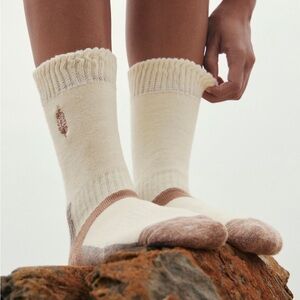 NWT Free People Movement Total Trek Hike Socks Ivory Color